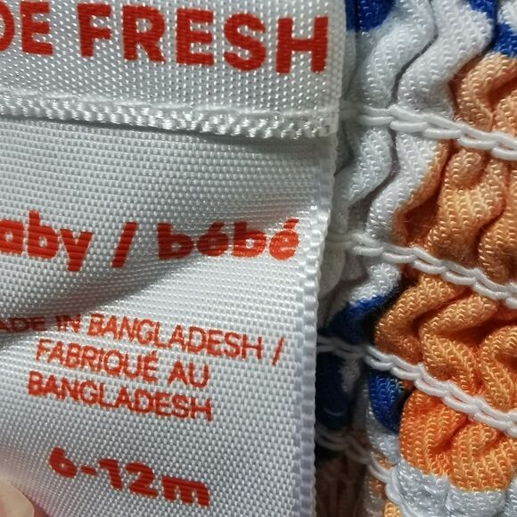 5/$10 Joe Fresh dress 6-12 m - Picture 3 of 3